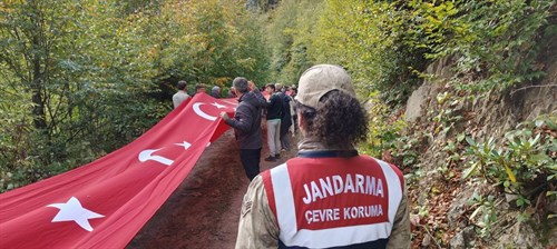 Ormanlar İçin El Ele Veriyoruz! Etkinliğinde Jandarma’dan Bilgilendirme ve Farkındalık Faaliyetleri.