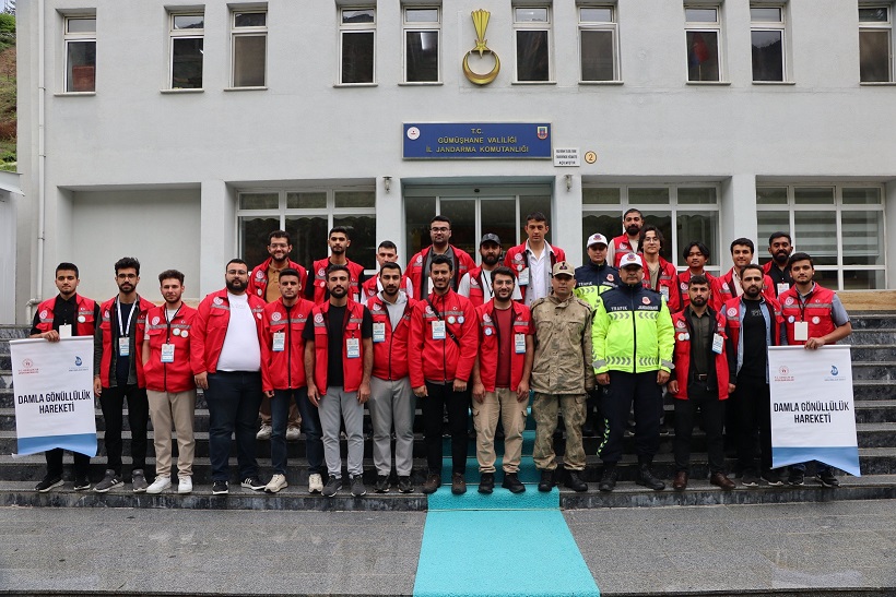 Damla Gönüllülük Hareketi Projesi  Kapsamında Gümüşhane’de Bulunan Gençlerin İl Jandarma Komutanlığımızı Ziyareti.